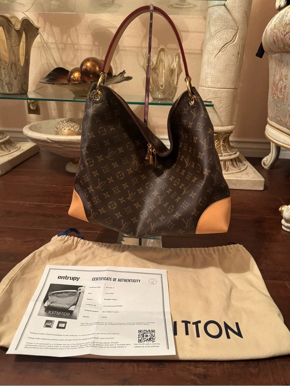 LOUIS VUITTONMonogram Canvas Berri MM Bag
